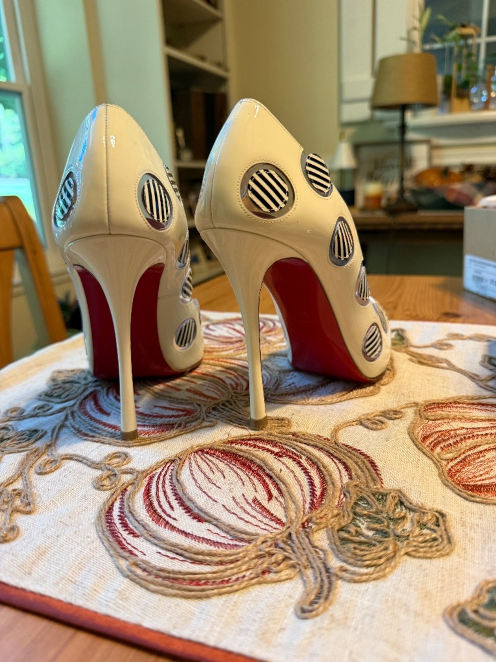 Christian Louboutin Lady Bug 120 peep toe sz 37.5 - Picture 7 of 10
